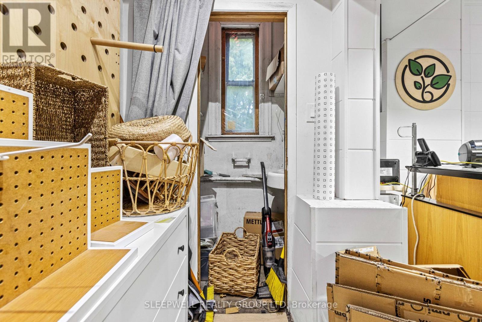 5 Hawthorne Avenue, Ottawa, ON