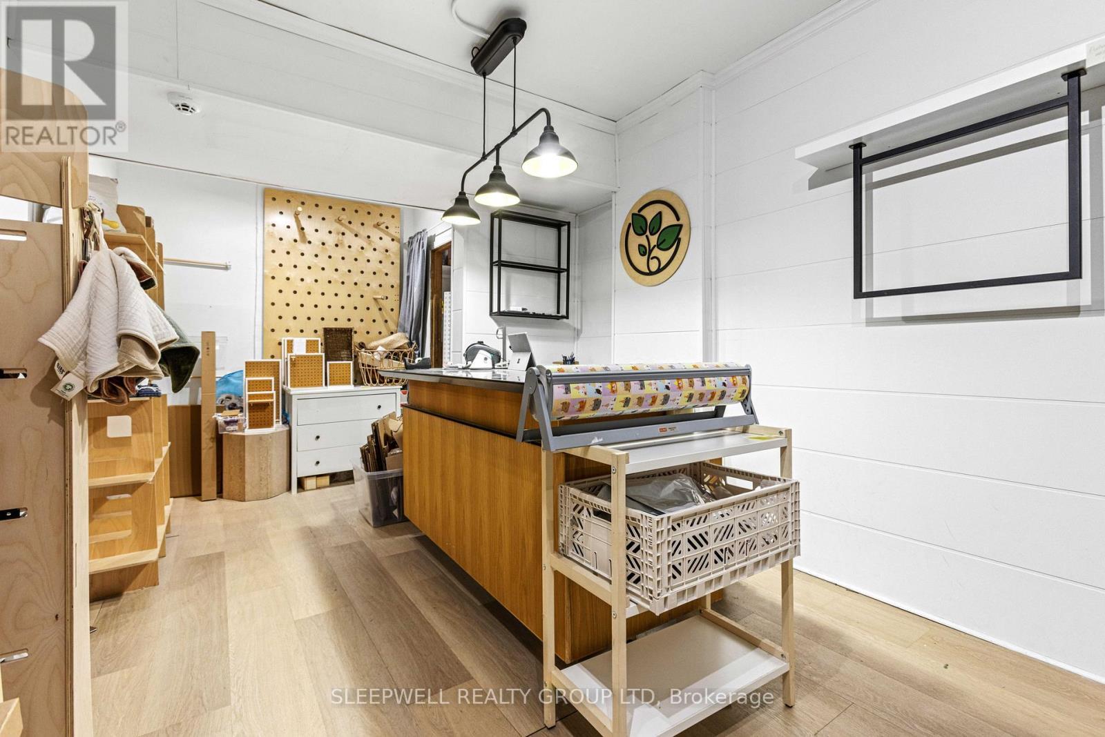 5 Hawthorne Avenue, Ottawa, ON