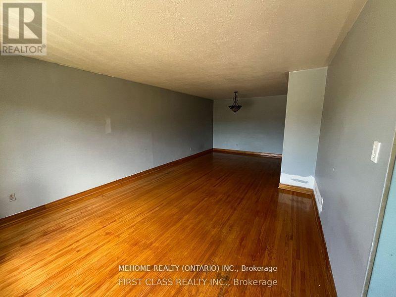 42 Earlthorpe Crescent, Toronto, ON - Indoor Photo Showing Other Room