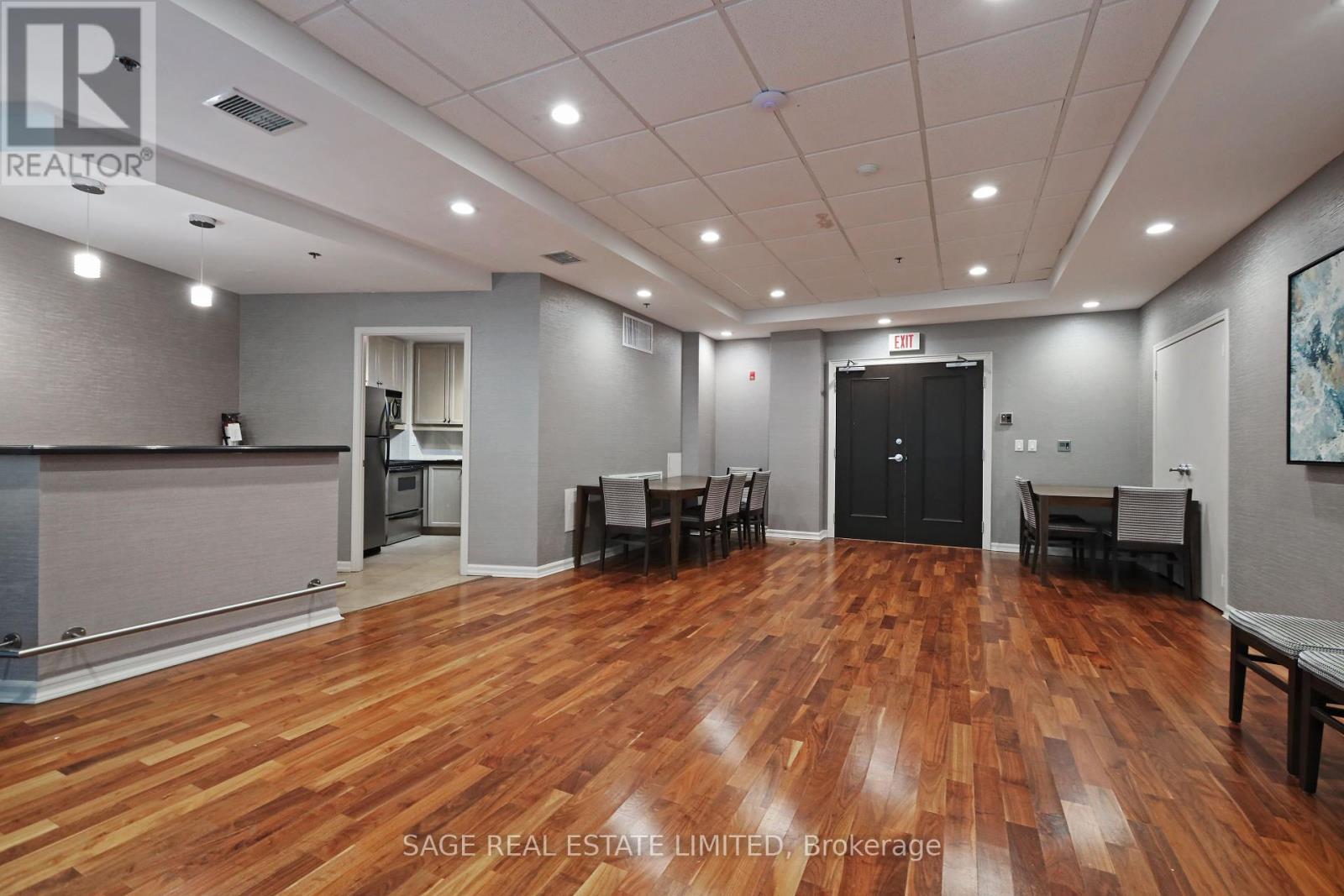 318 - 205 The Donway West Road, Toronto, ON - Indoor Photo Showing Other Room