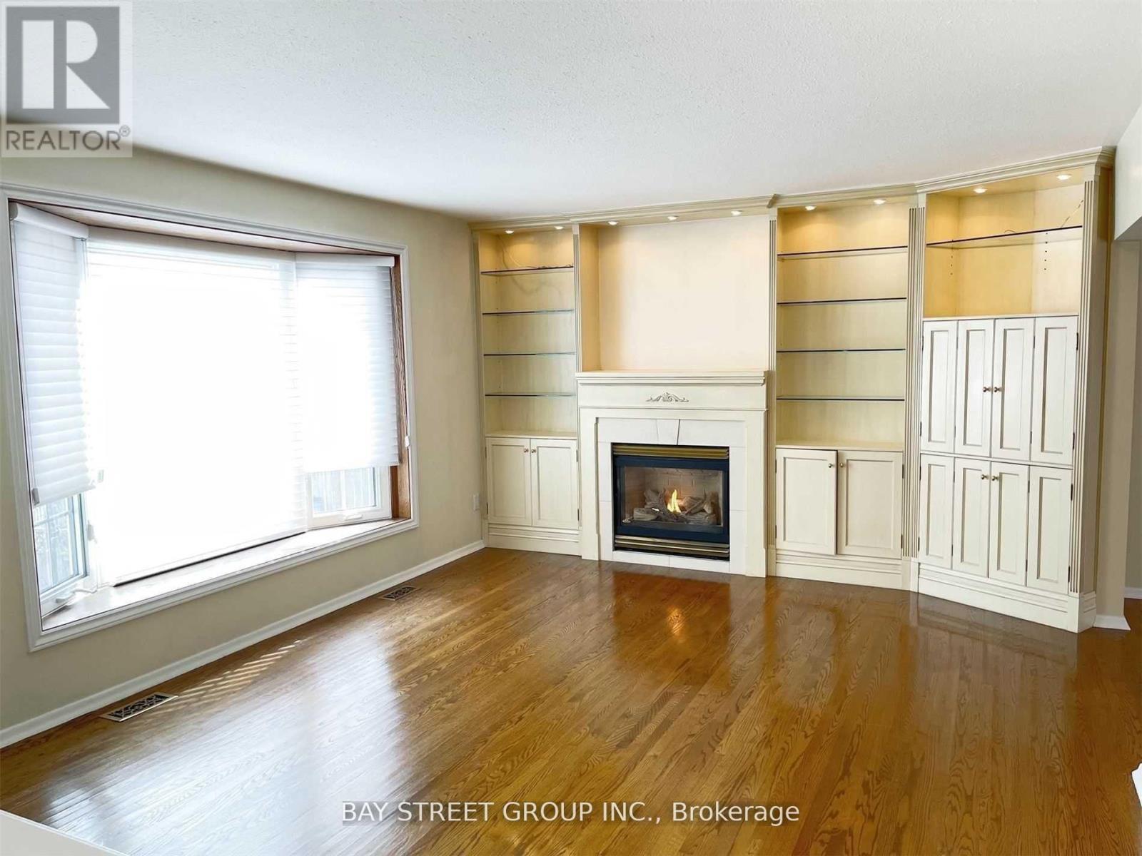 41 Walkerton Drive, Markham, ON - Indoor Photo Showing Living Room With Fireplace