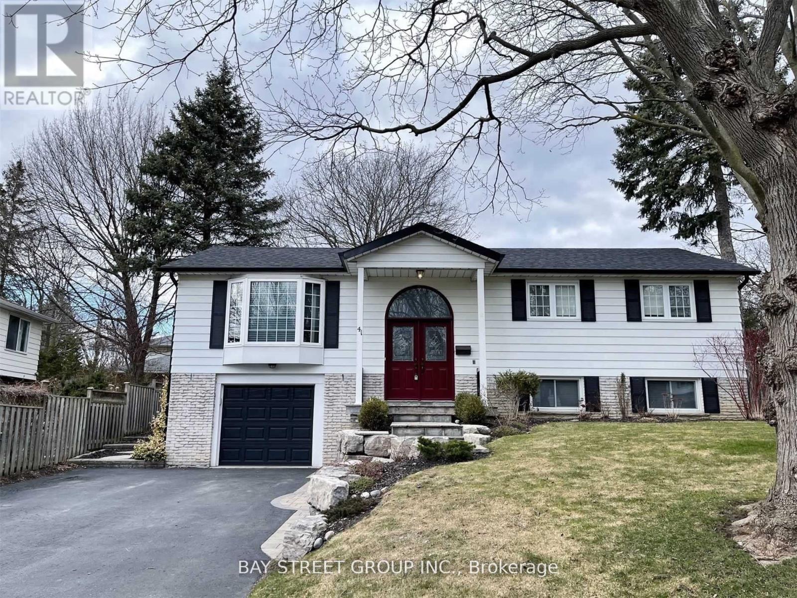 41 Walkerton Drive, Markham, ON - Outdoor With Facade