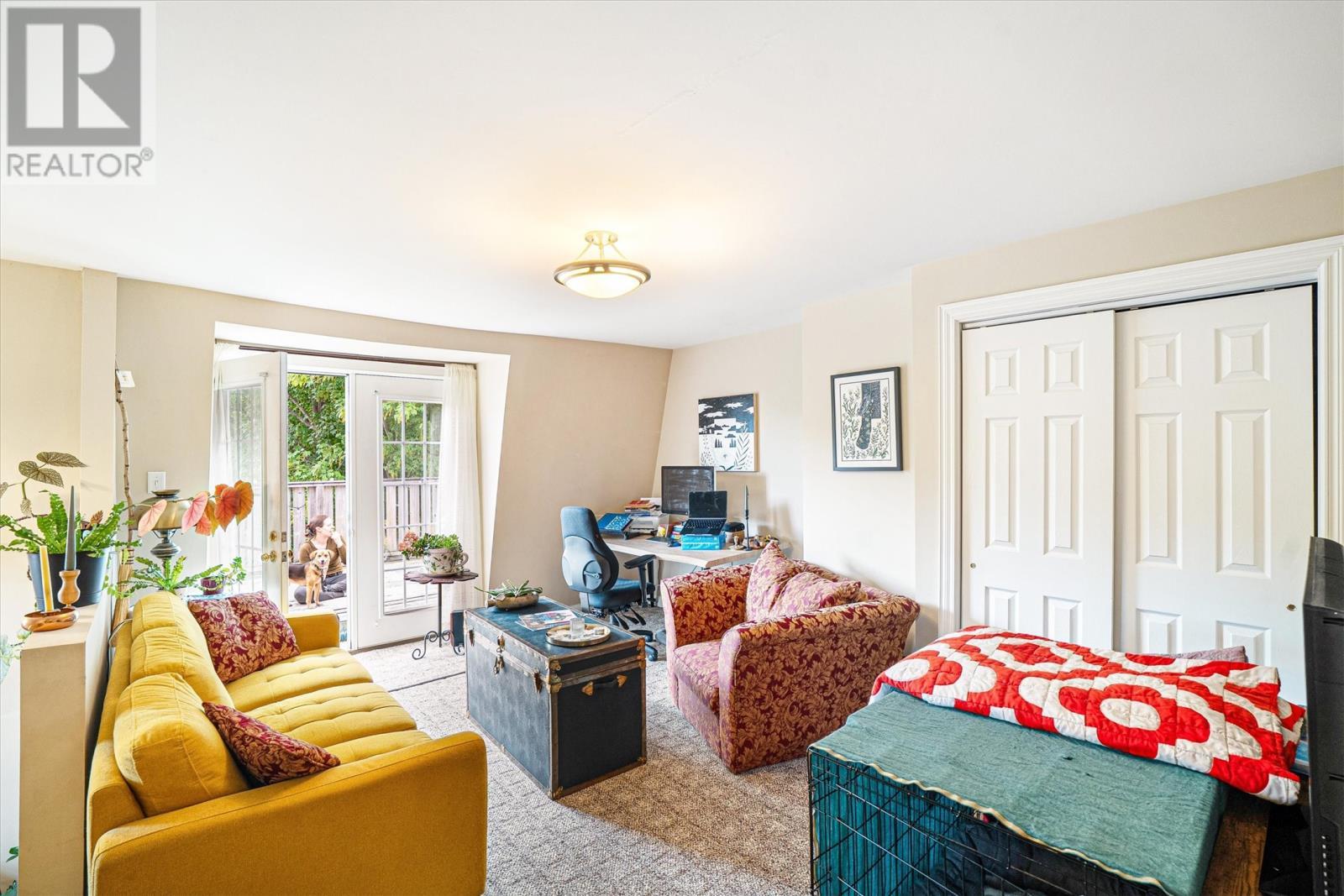 11 Maxse Street, St. John'S, NL - Indoor Photo Showing Living Room