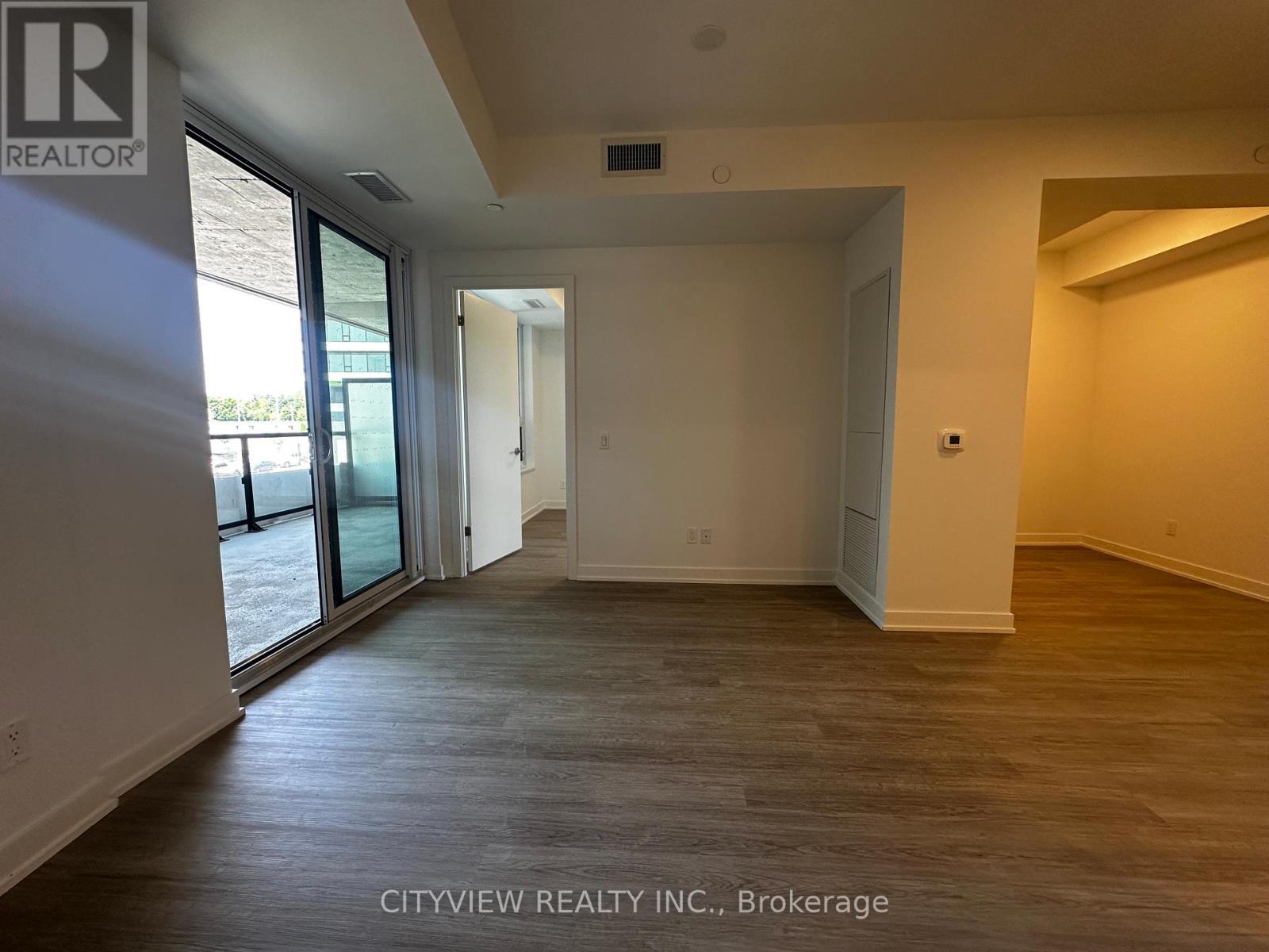 233 - 8188 Yonge Street, Vaughan, ON - Indoor Photo Showing Other Room