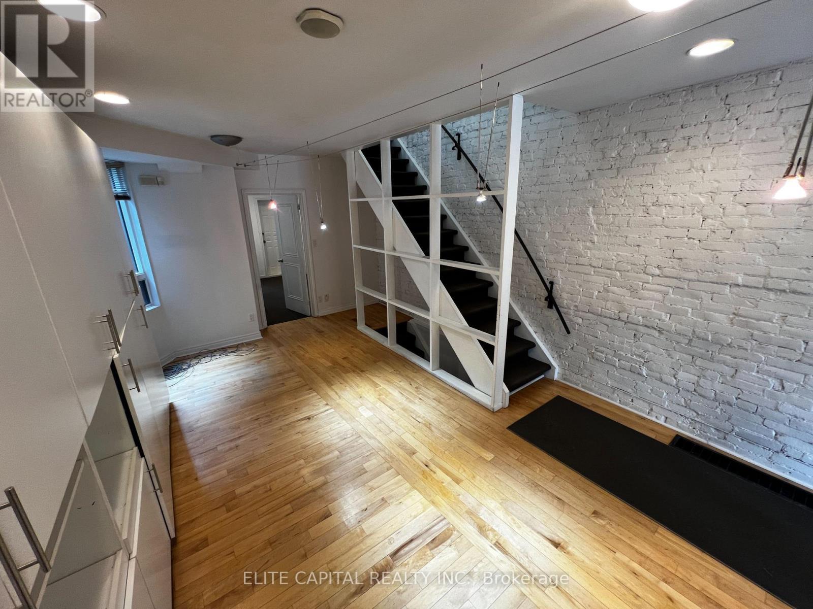 362 Dupont Street, Toronto, ON