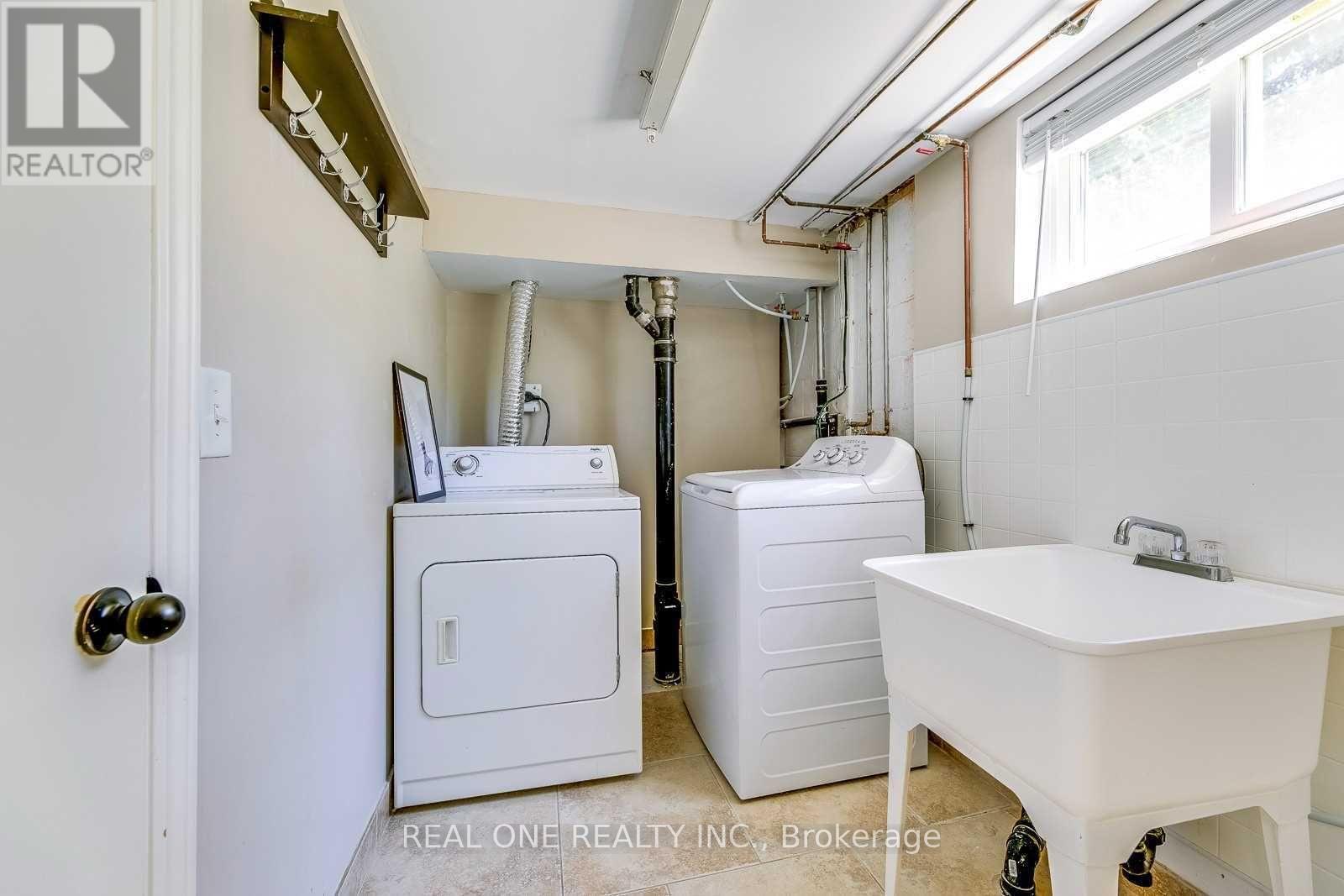 Lower - 2048 Edinburgh Drive, Burlington, ON - Indoor Photo Showing Laundry Room