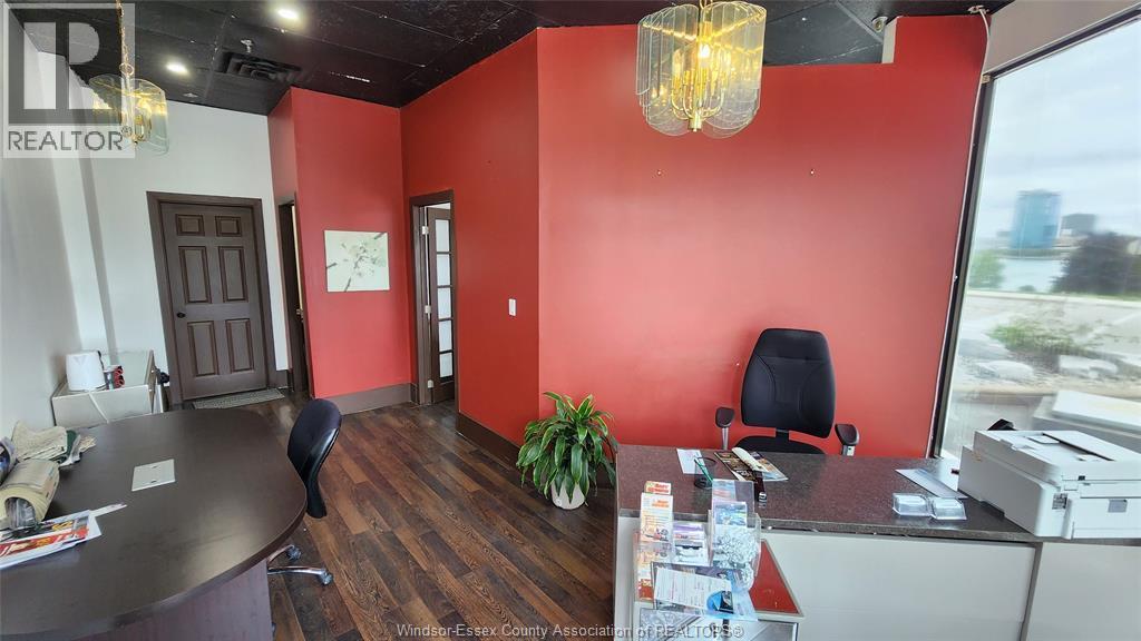 515 Riverside Drive West Unit# 101, Windsor, ON