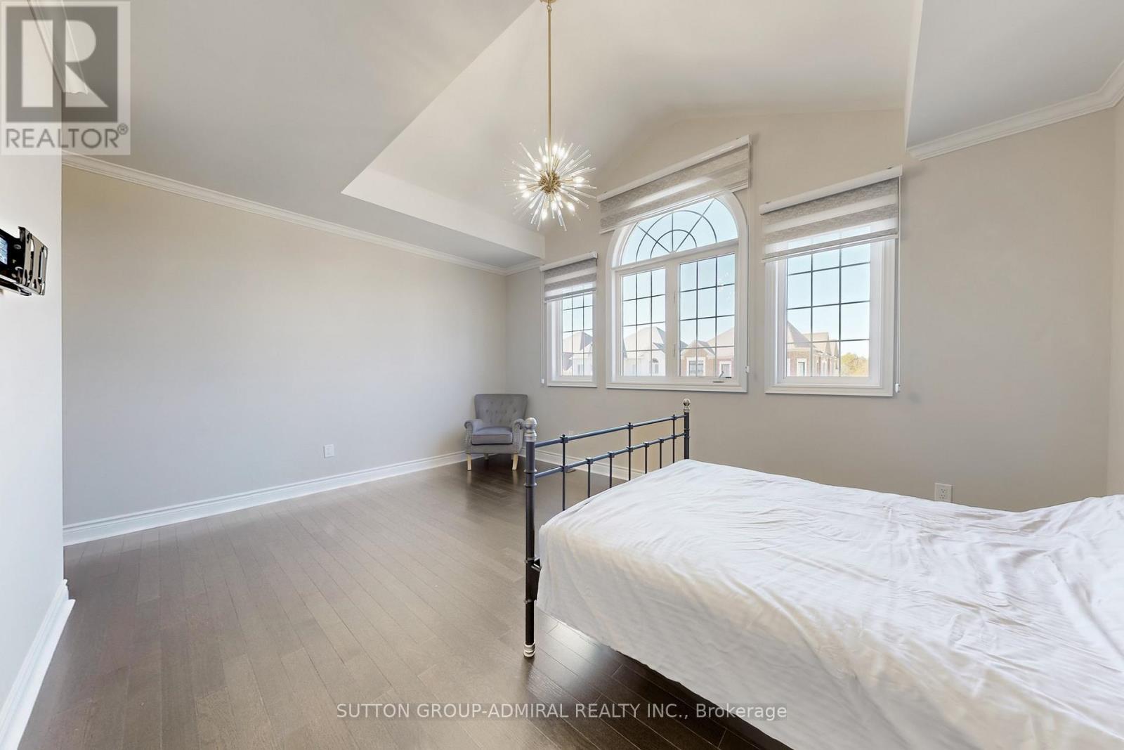 37 Cedarpoint Court, Vaughan, ON - Indoor Photo Showing Bedroom