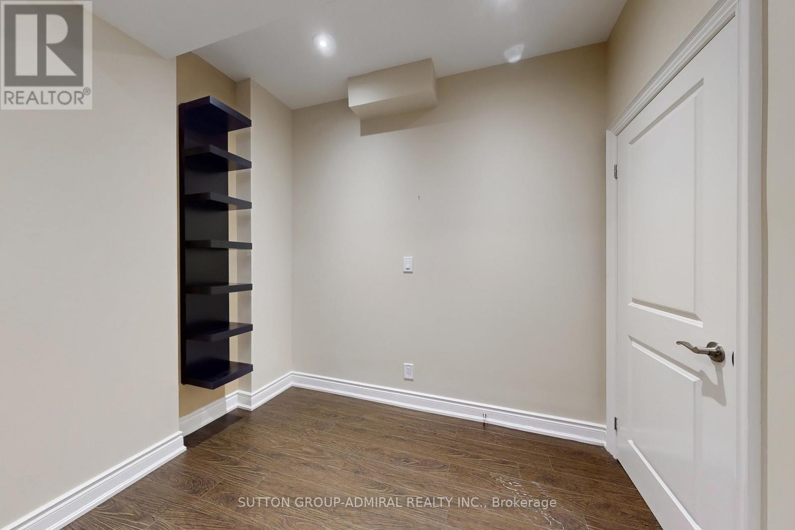 37 Cedarpoint Court, Vaughan, ON - Indoor Photo Showing Other Room