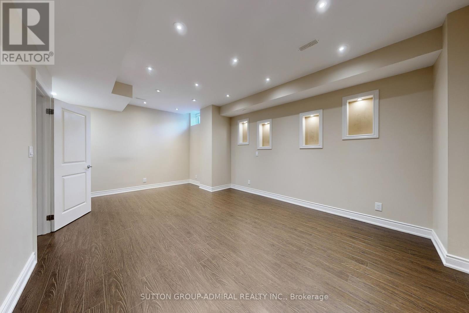 37 Cedarpoint Court, Vaughan, ON - Indoor Photo Showing Other Room