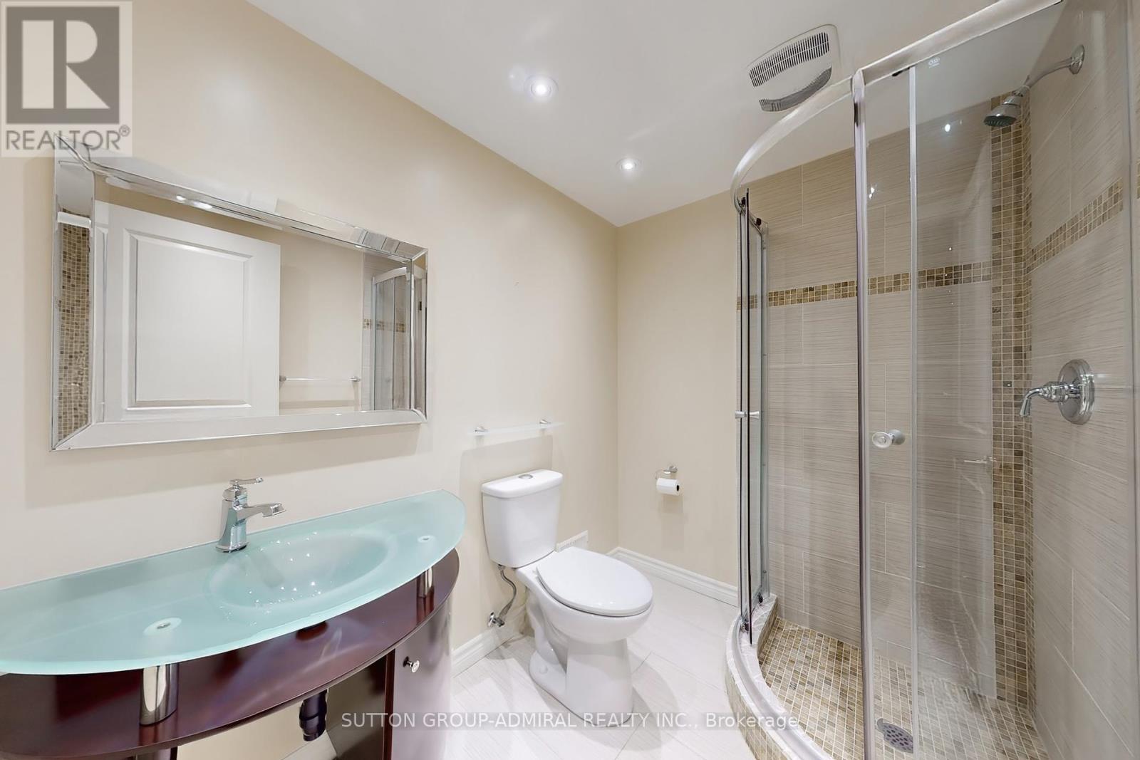 37 Cedarpoint Court, Vaughan, ON - Indoor Photo Showing Bathroom