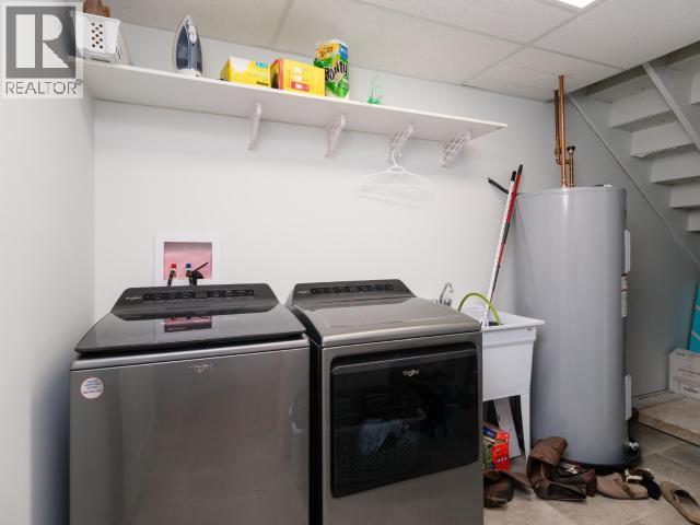 1-19 Bailey Place, Whitehorse, YT - Indoor Photo Showing Other Room