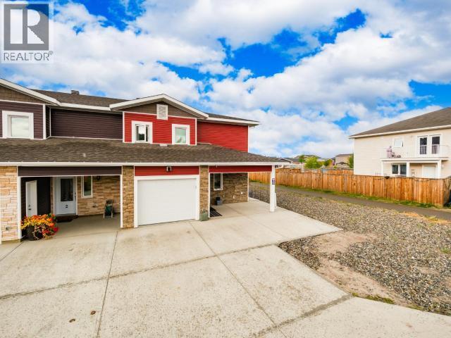 1-19 Bailey Place, Whitehorse, YT - Outdoor