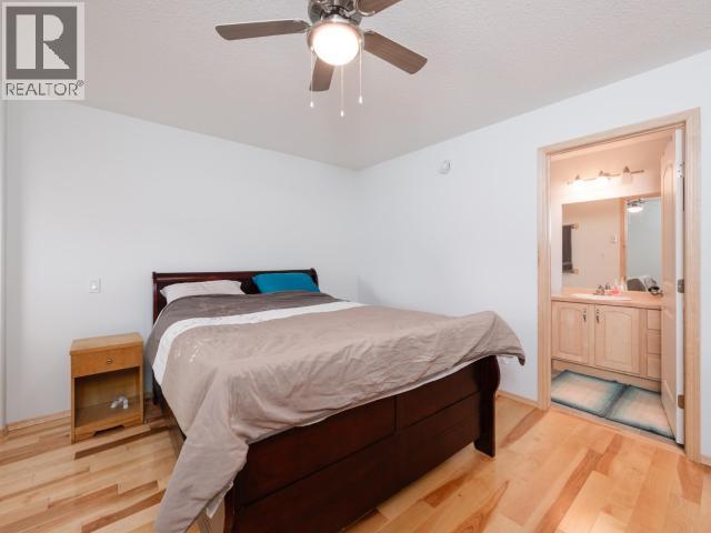 1-19 Bailey Place, Whitehorse, YT - Indoor Photo Showing Bedroom