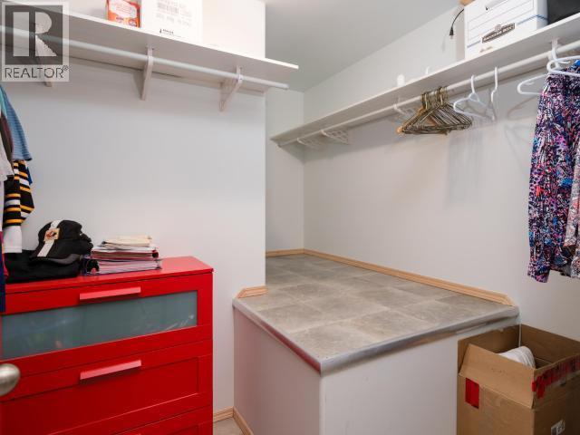 1-19 Bailey Place, Whitehorse, YT - Indoor With Storage