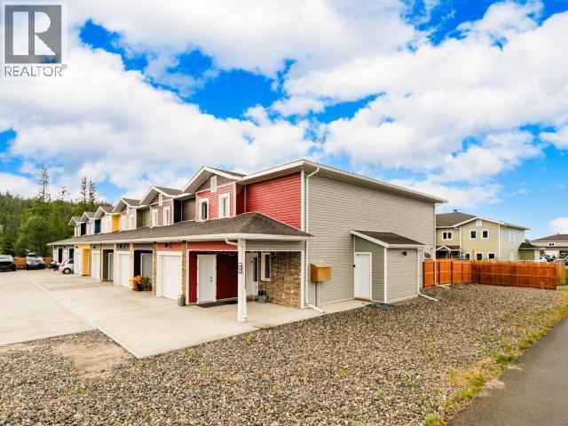 1-19 Bailey Place, Whitehorse, YT - Outdoor