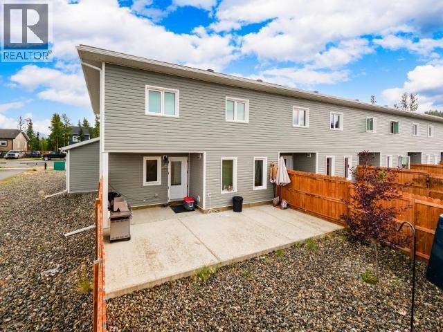 1-19 Bailey Place, Whitehorse, YT - Outdoor