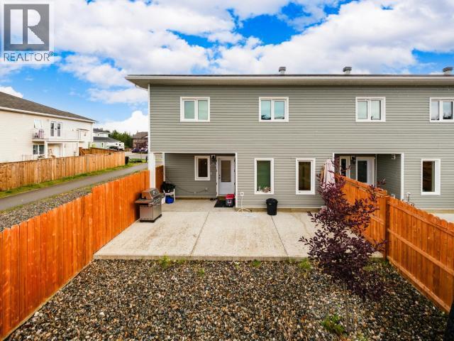 1-19 Bailey Place, Whitehorse, YT - Outdoor
