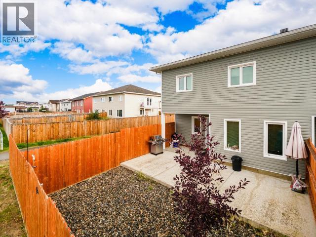 1-19 Bailey Place, Whitehorse, YT - Outdoor