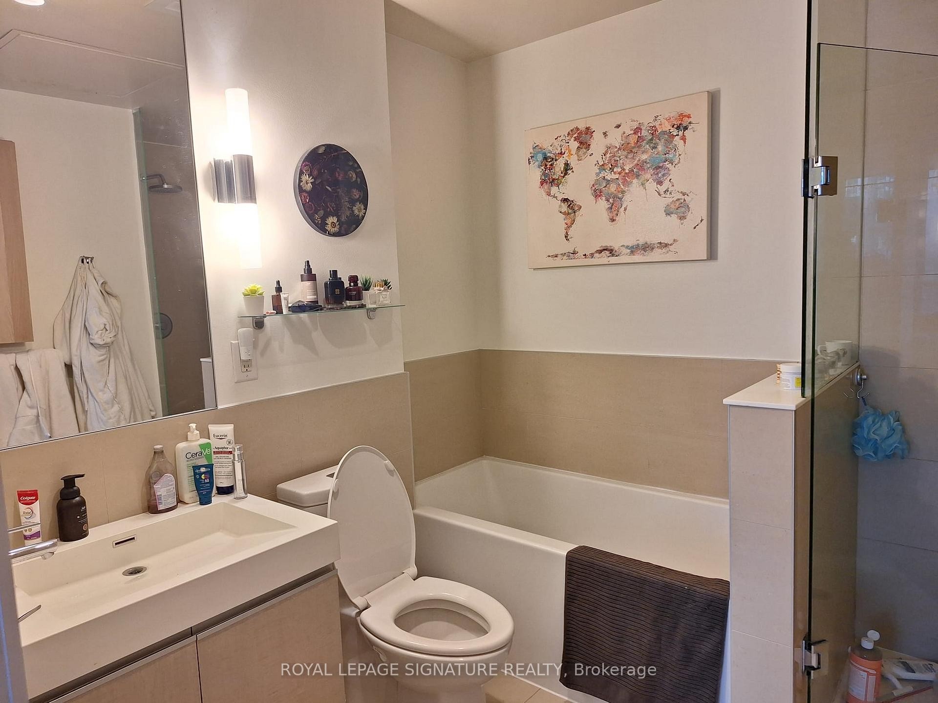 204-390 Cherry Street, Toronto, ON - Indoor Photo Showing Bathroom