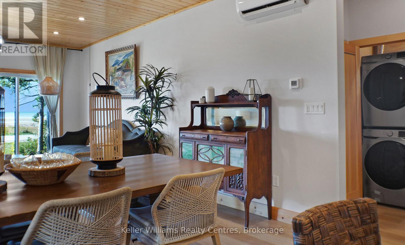 315 Shoreline Avenue, South Bruce Peninsula, ON - Indoor Photo Showing Laundry Room