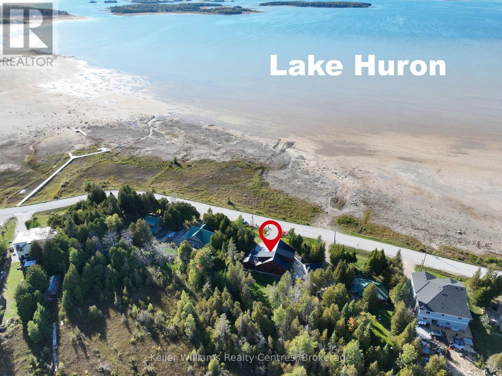315 Shoreline Avenue, South Bruce Peninsula, ON - Outdoor With View