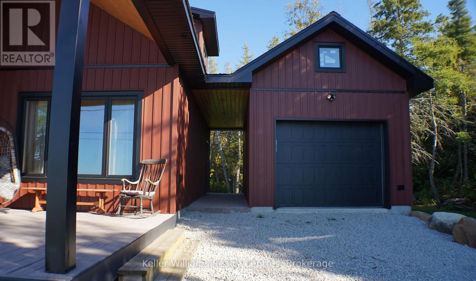 315 Shoreline Avenue, South Bruce Peninsula, ON - Outdoor With Exterior