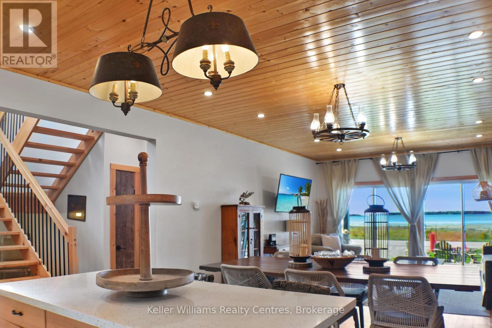 315 Shoreline Avenue, South Bruce Peninsula, ON - Indoor