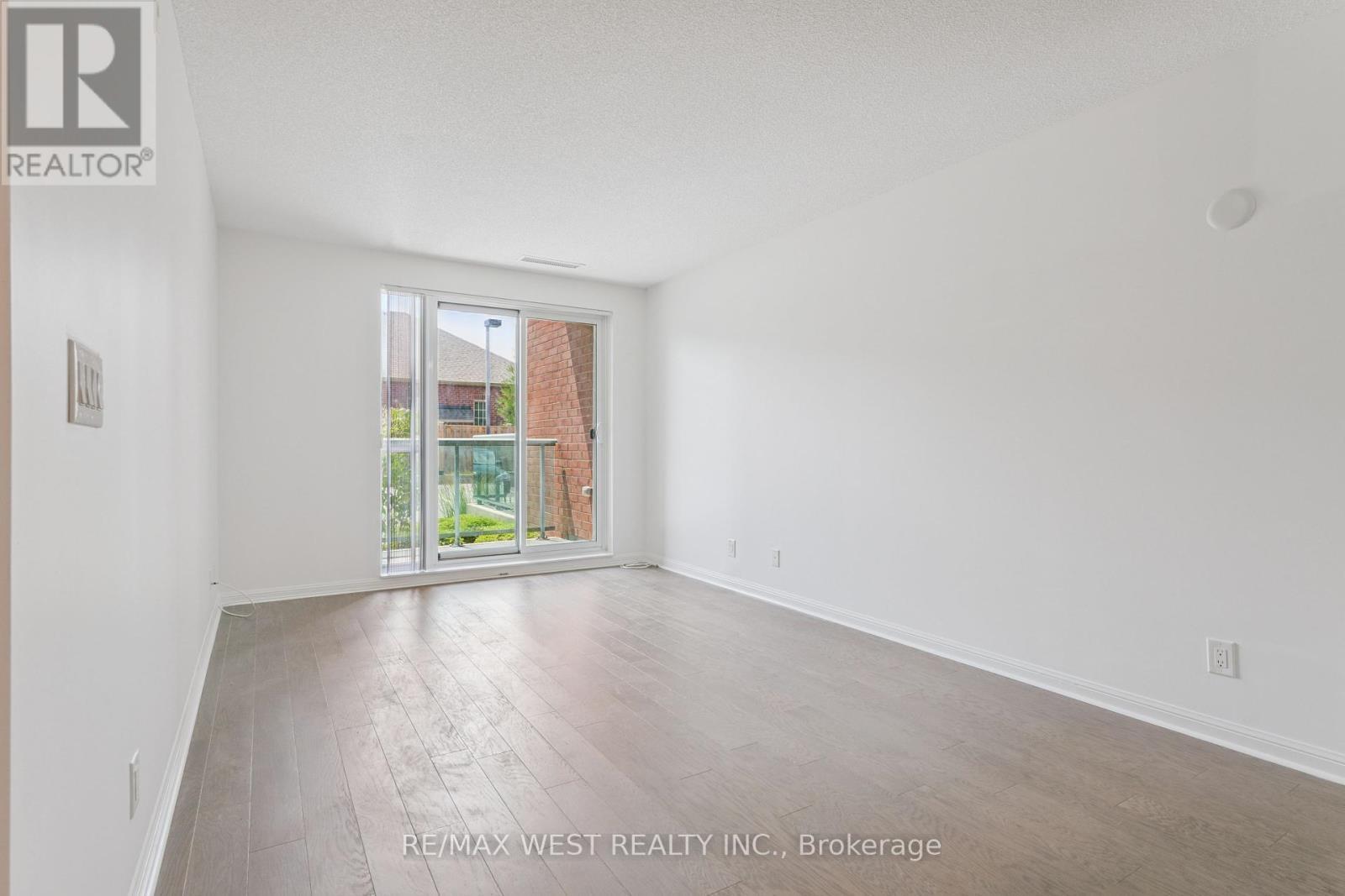 117 - 50 Via Rosedale, Brampton, ON - Indoor Photo Showing Other Room