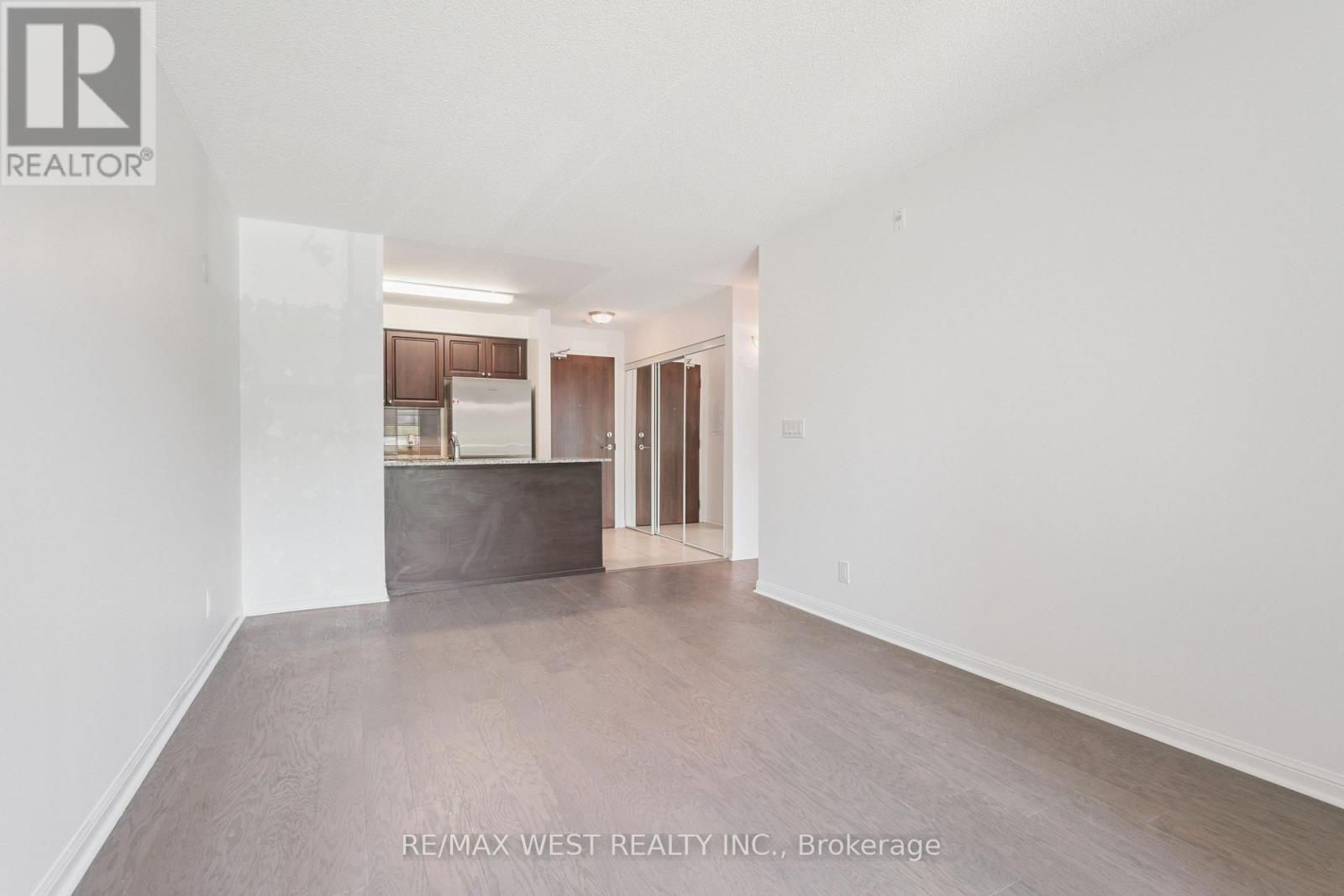 117 - 50 Via Rosedale, Brampton, ON - Indoor Photo Showing Other Room