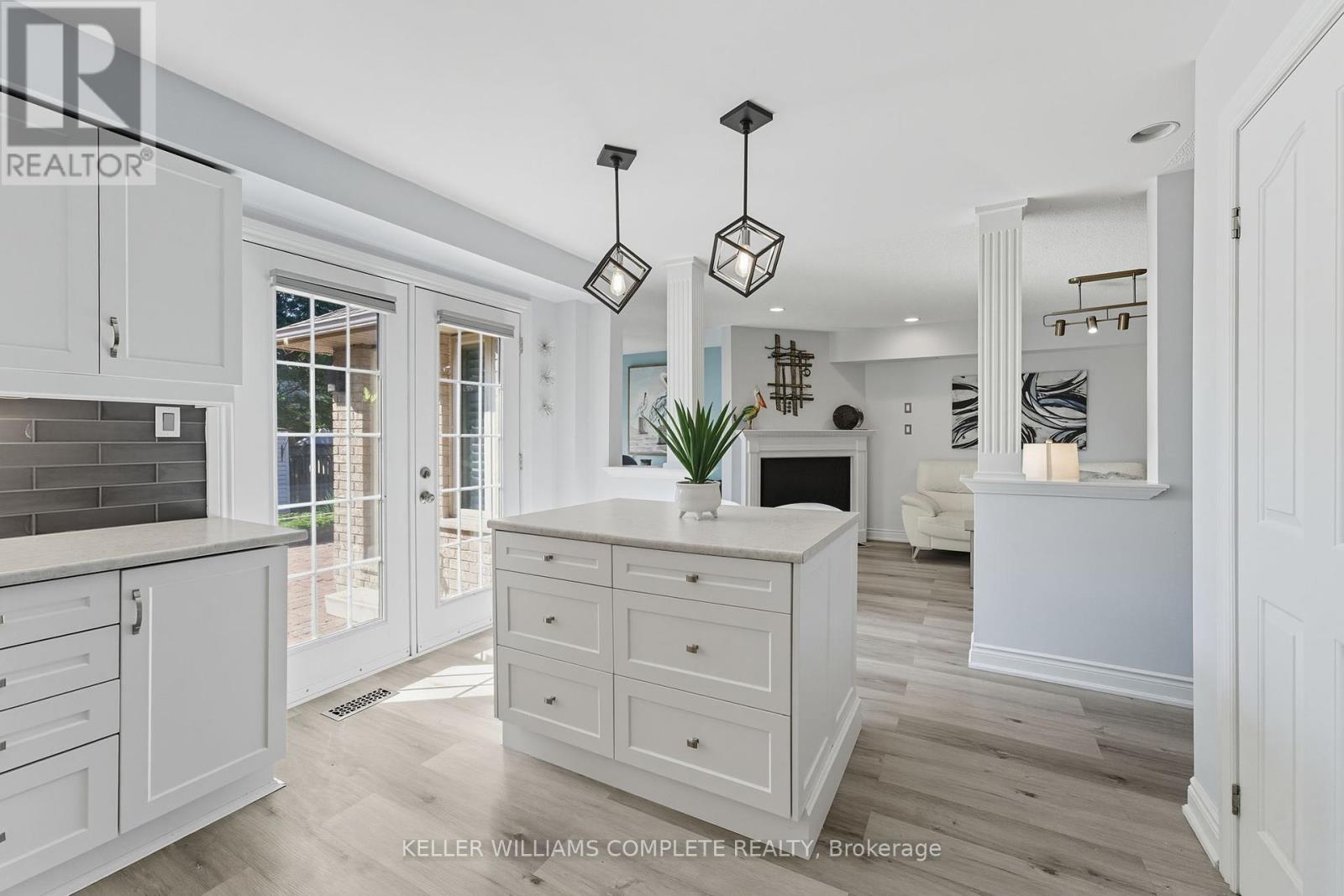 66 Suffolk Street, Hamilton, ON - Indoor