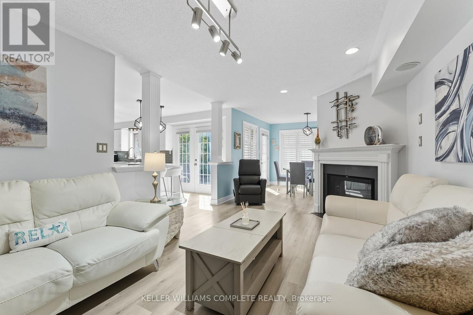 66 Suffolk Street, Hamilton, ON - Indoor Photo Showing Living Room With Fireplace
