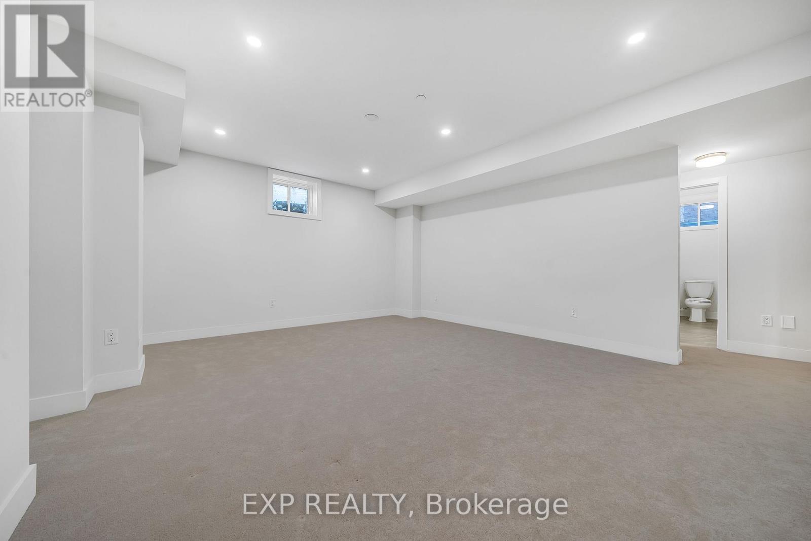 Bsmt - 24 Sikura Circle, Aurora, ON - Indoor