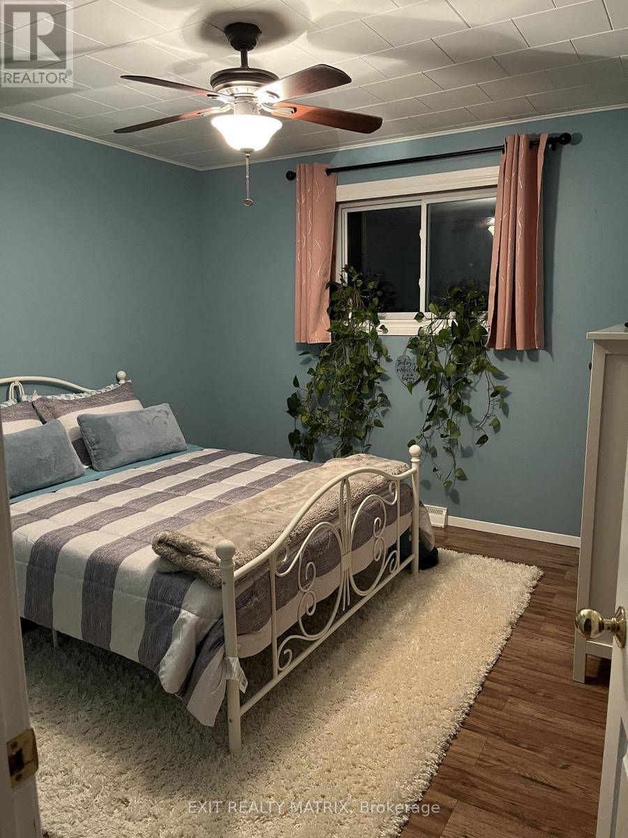 144 Bond Street, Champlain, ON - Indoor Photo Showing Bedroom
