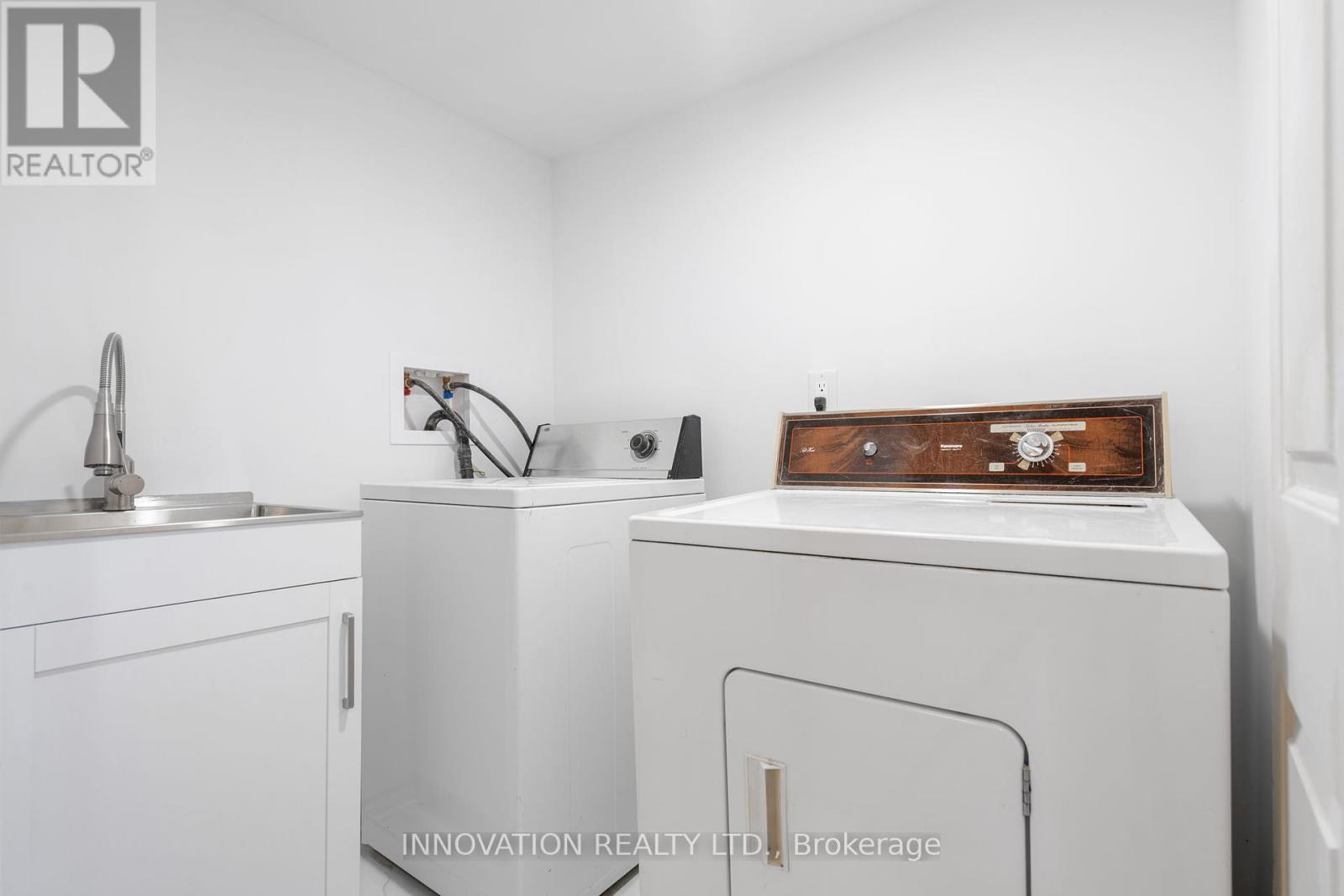 Lower Level - 1263 Maitland Avenue, Ottawa, ON - Indoor Photo Showing Laundry Room