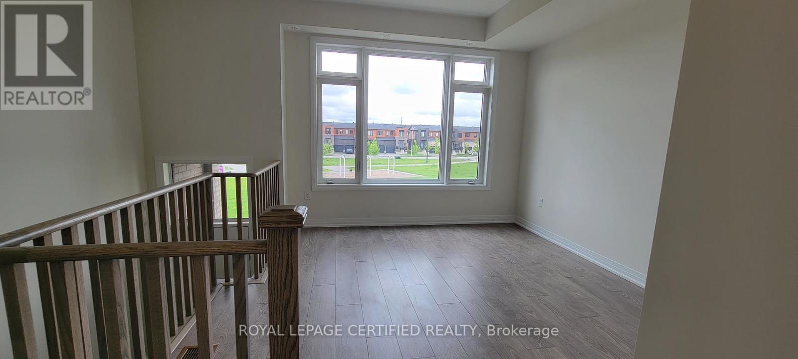 31 Cherry Hill, Barrie, ON - Indoor Photo Showing Other Room