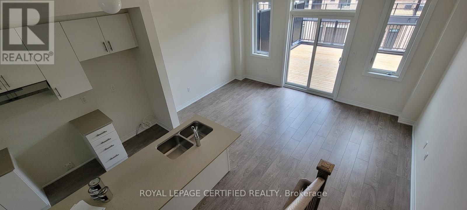 31 Cherry Hill, Barrie, ON - Indoor Photo Showing Other Room