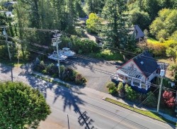 561 Campbell St Tofino, BC V0R 2Z0