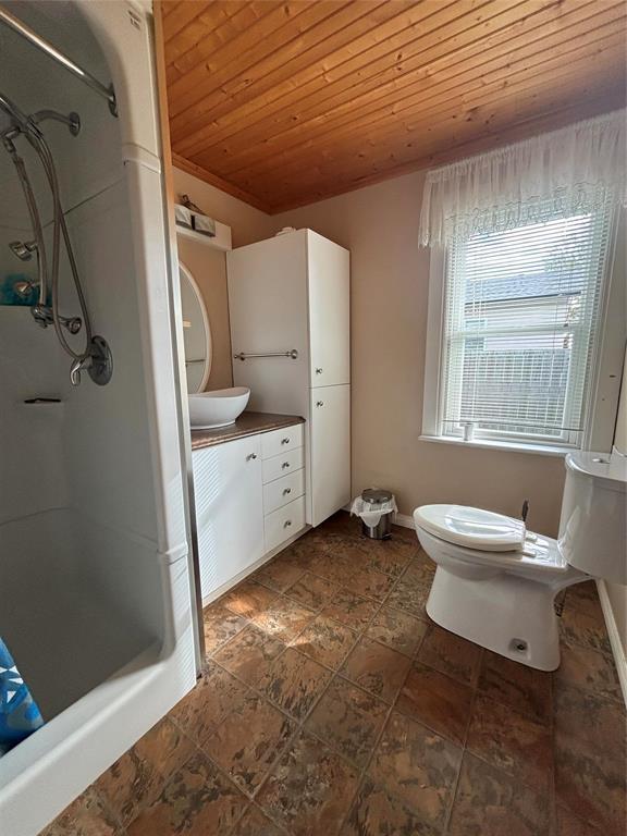 133 Russell Street, Cypress River, MB - Indoor Photo Showing Bathroom