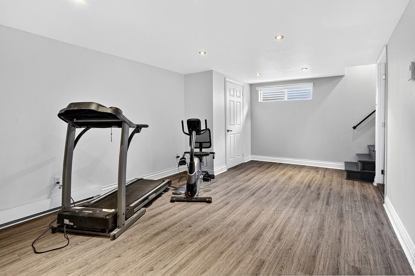 Family room - 4127 Rue Fafard, Laval (Chomedey), QC - Indoor Photo Showing Gym Room