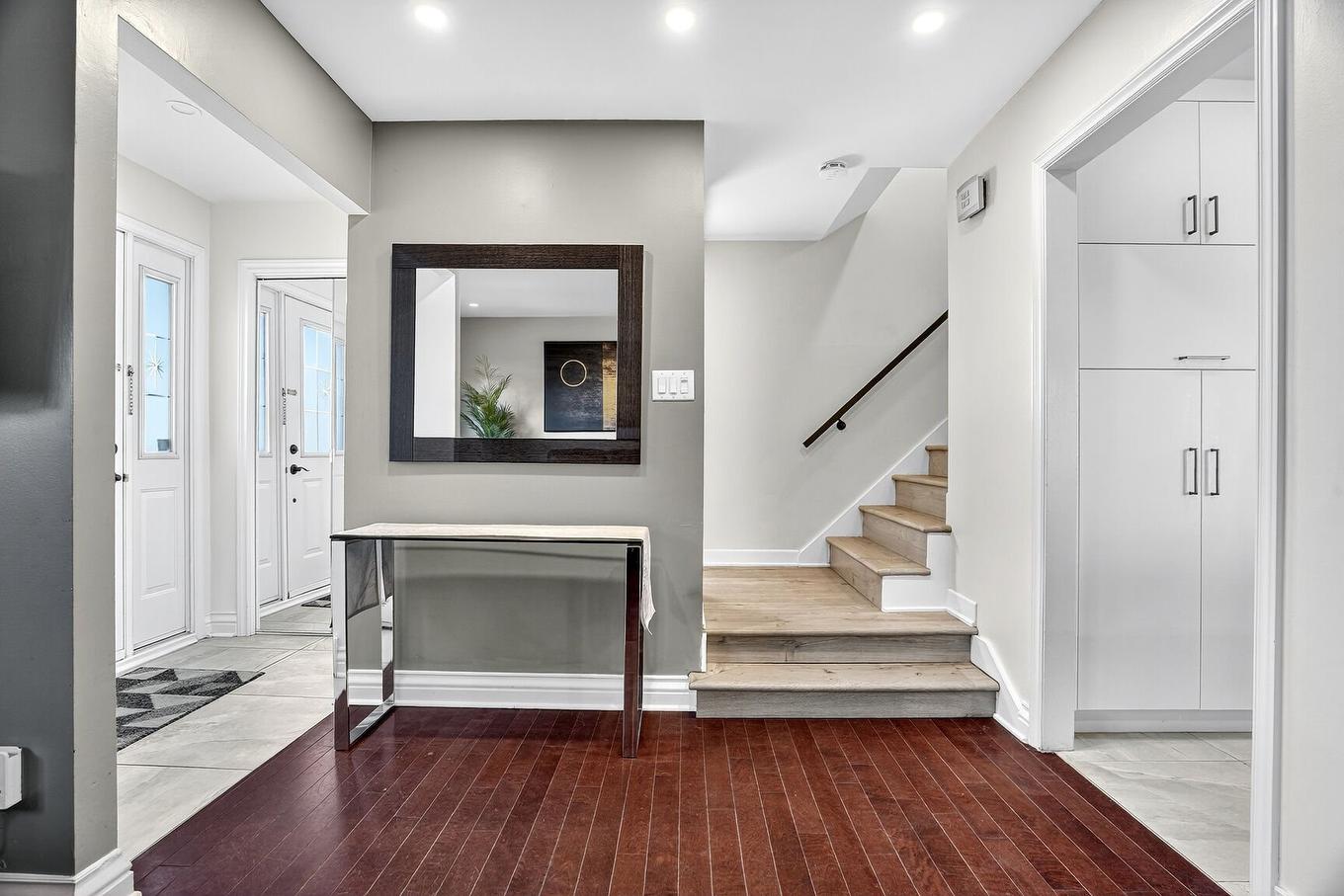 Hall - 4127 Rue Fafard, Laval (Chomedey), QC - Indoor Photo Showing Other Room