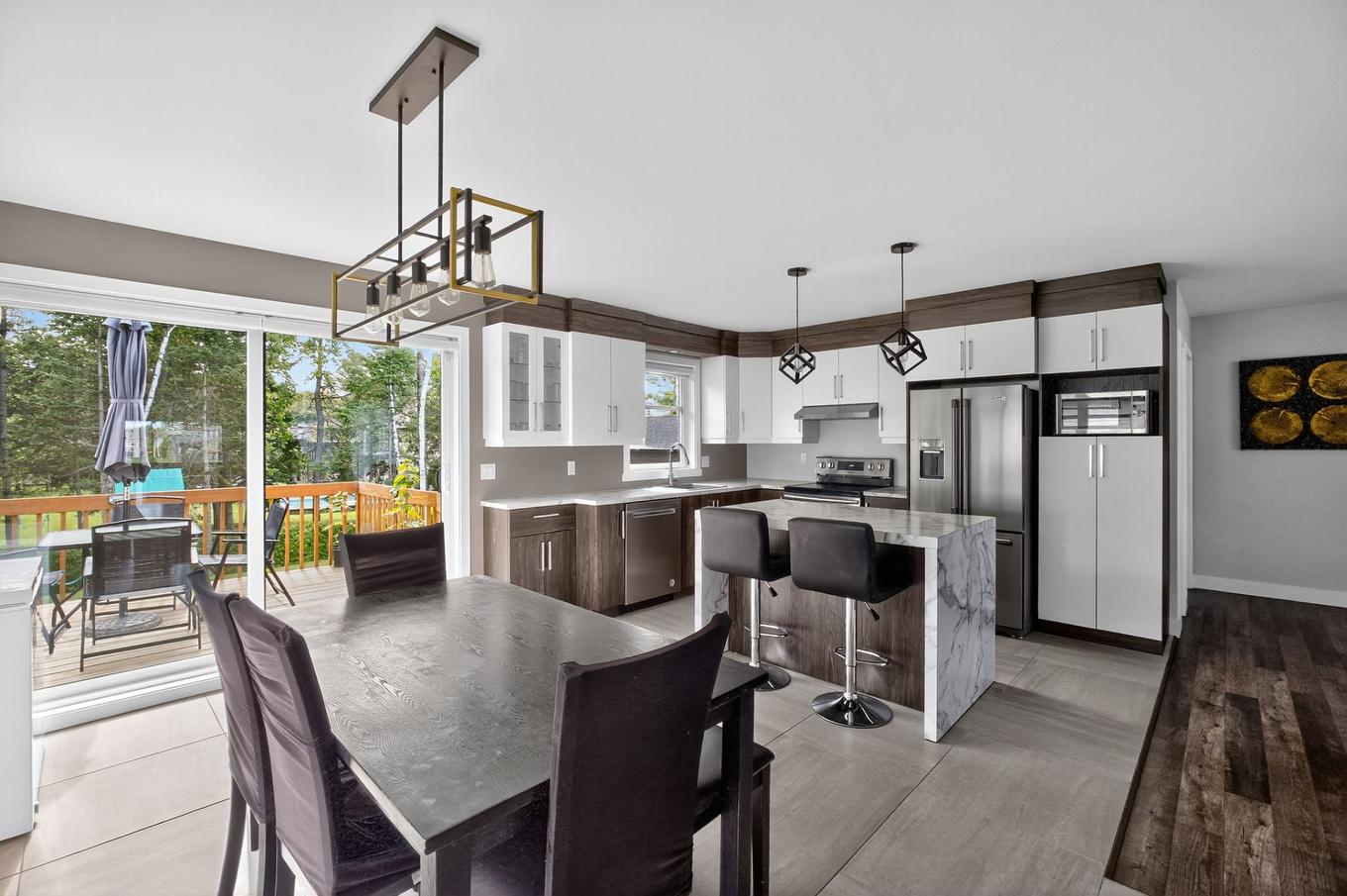 Kitchen - 1588 170E Rue, Saint-Georges, QC - Indoor Photo Showing Dining Room
