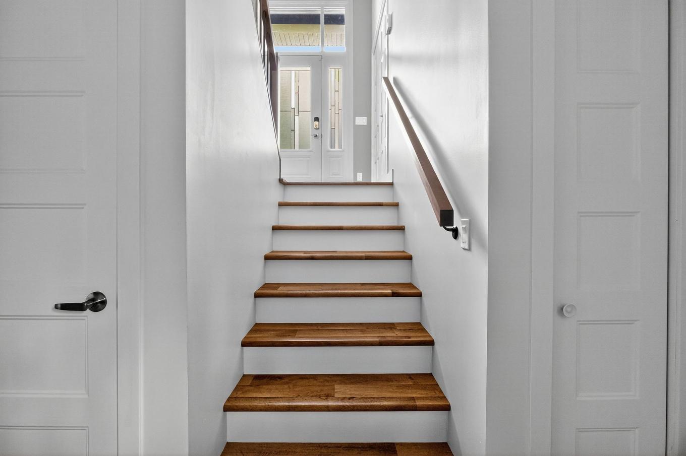 Staircase - 1588 170E Rue, Saint-Georges, QC - Indoor Photo Showing Other Room