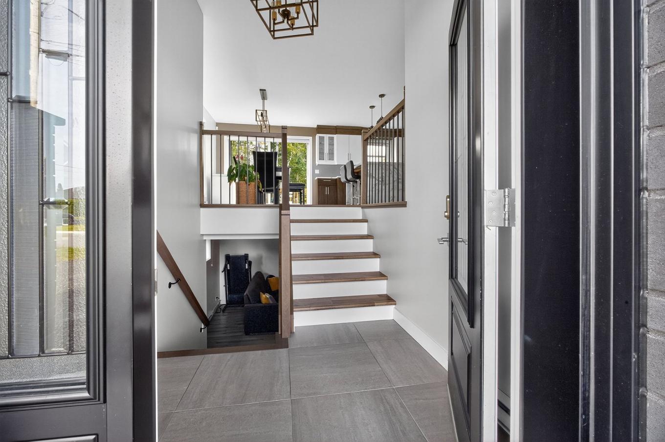 Hall - 1588 170E Rue, Saint-Georges, QC - Indoor Photo Showing Other Room