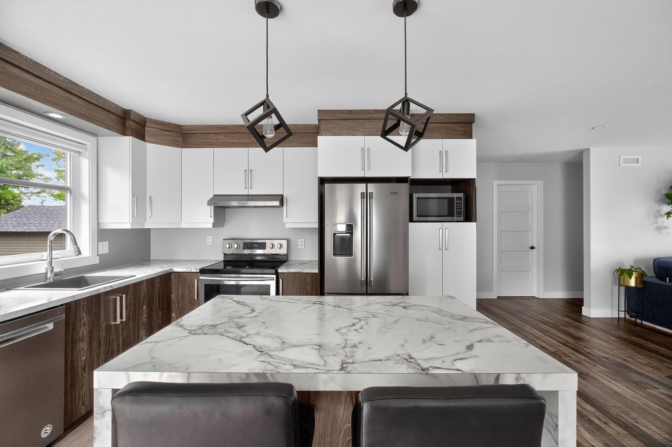 Kitchen - 1588 170E Rue, Saint-Georges, QC - Indoor Photo Showing Kitchen With Upgraded Kitchen