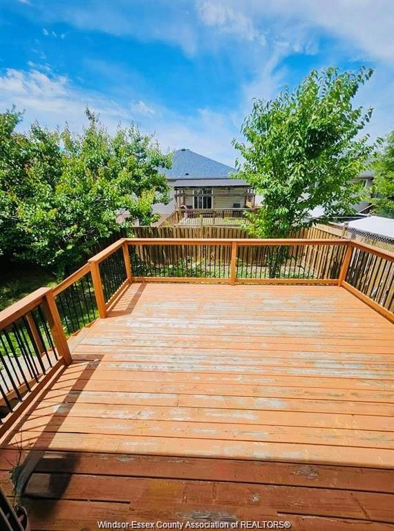 Upper-4625 Bunker Avenue, Windsor, ON