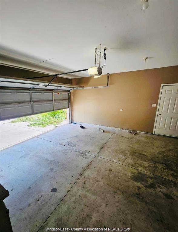 Upper-4625 Bunker Avenue, Windsor, ON