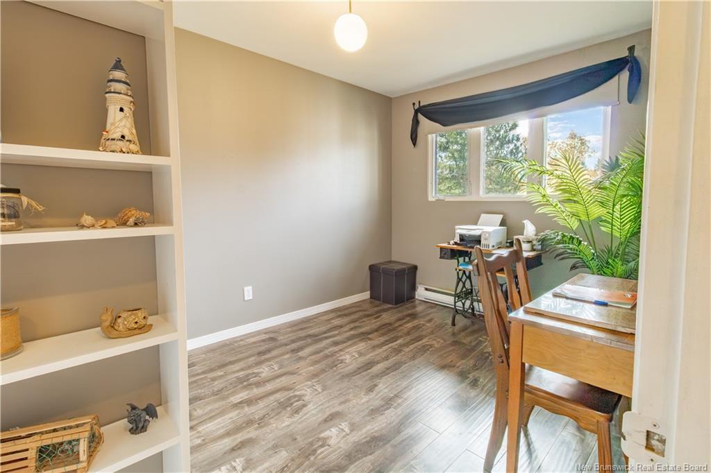 45 Tavener, Picadilly, NB