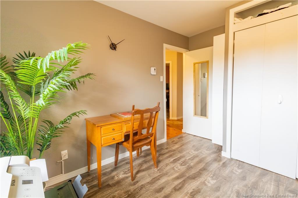 45 Tavener, Picadilly, NB