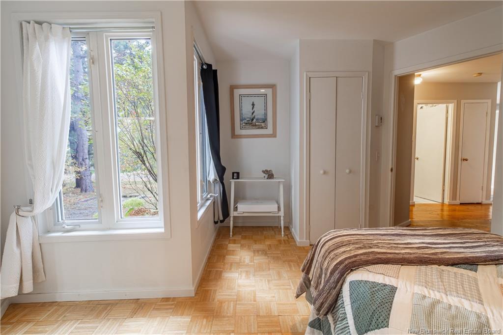 45 Tavener, Picadilly, NB